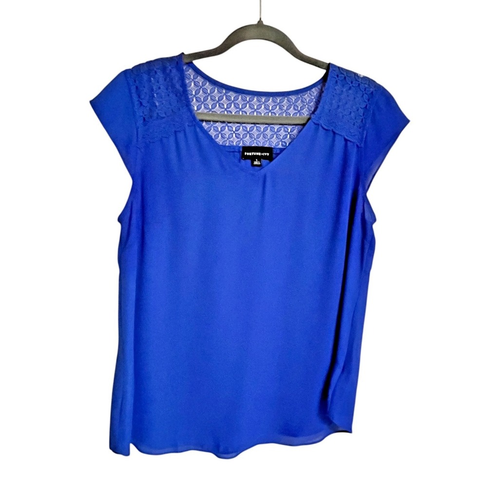Fortune + Ivy V-Neck Blue Lace Cap Sleeve Blouse size L Casual Evening Office